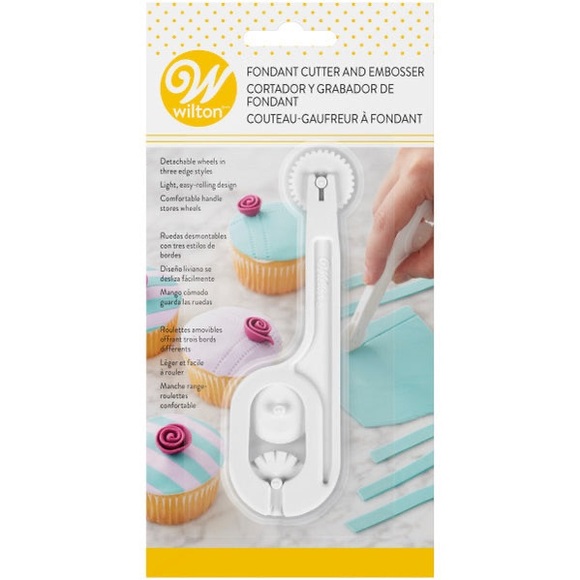 Wilton Roller/Cutter/Mat Fondant Tool Set - 3 pcs - Picture 12 of 15